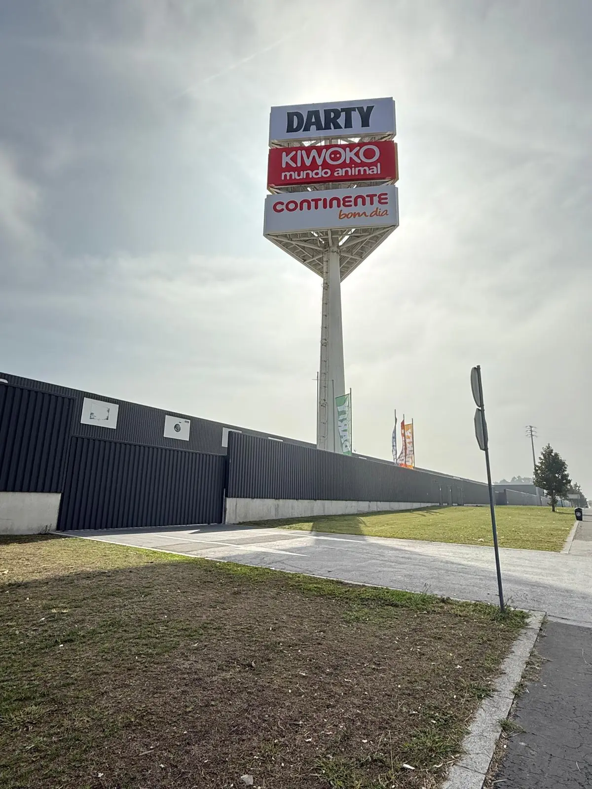 WhatsApp Image 2025-10-03 at 11.57.12 (1)